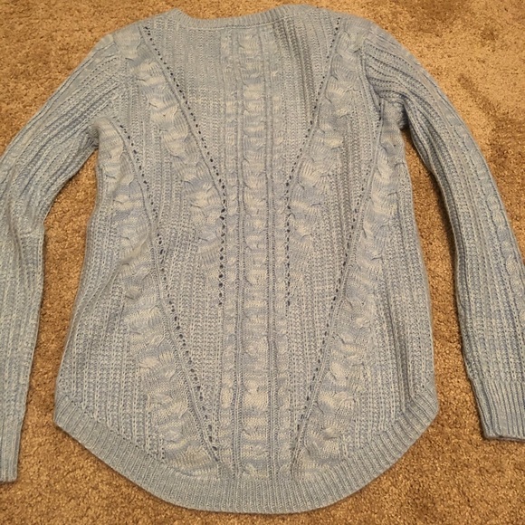 light blue sweater and undershirt - Picture 2 of 4